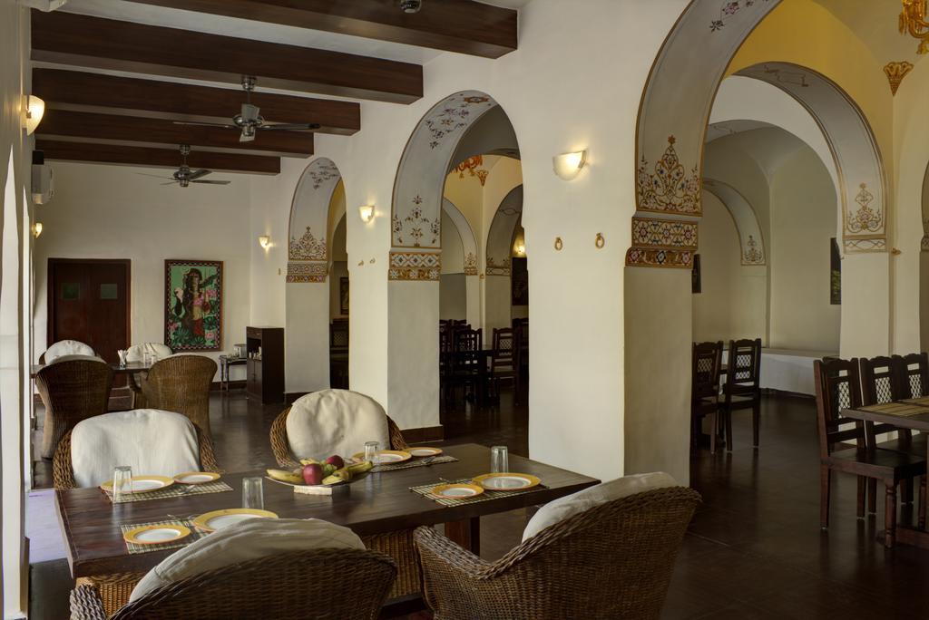 Amritara Surajgarh Fort Екстериор снимка