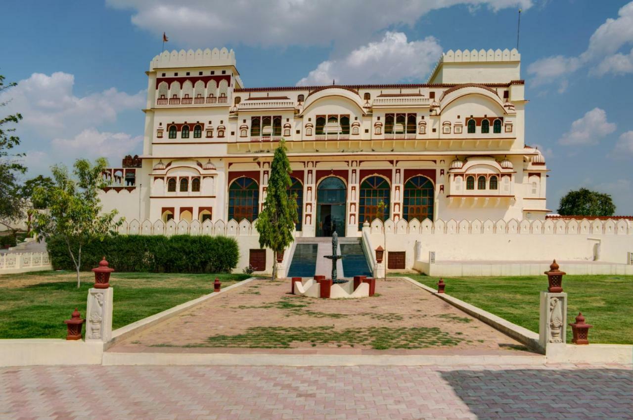 Amritara Surajgarh Fort Екстериор снимка